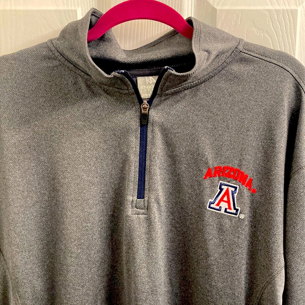 Men's University of Arizona (UA) Pullover size L Excellent condition-Go Wildcats